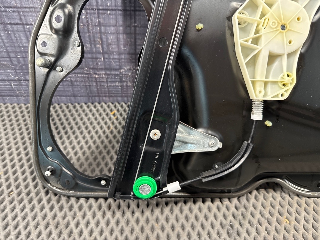 Стеклоподъемник, 2860 рублей, Красноярск