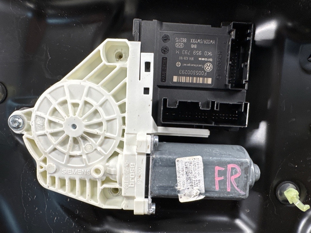 Стеклоподъемник, 2860 рублей, Красноярск