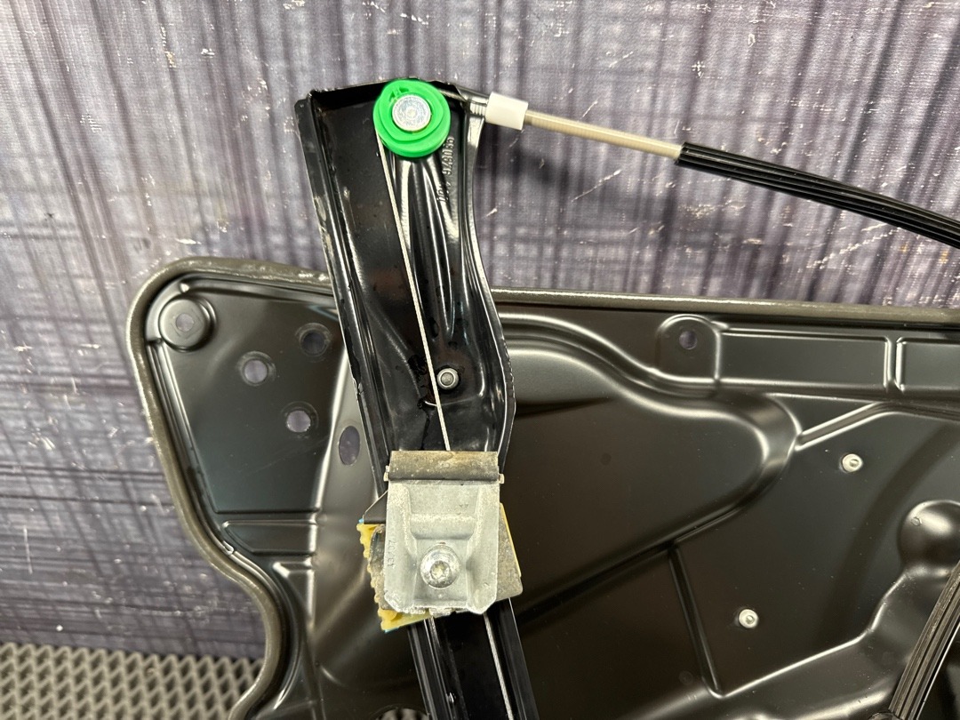 Стеклоподъемник, 2860 рублей, Красноярск