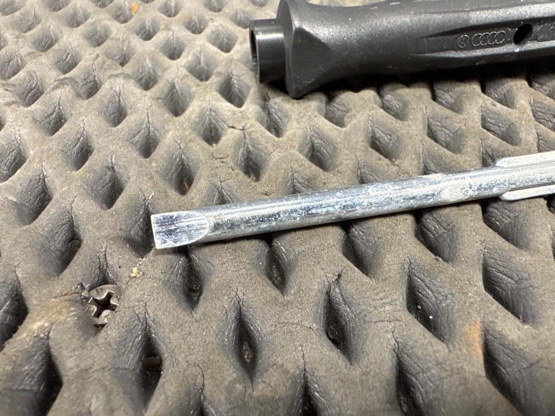 Отвертка, 720 рублей, Красноярск