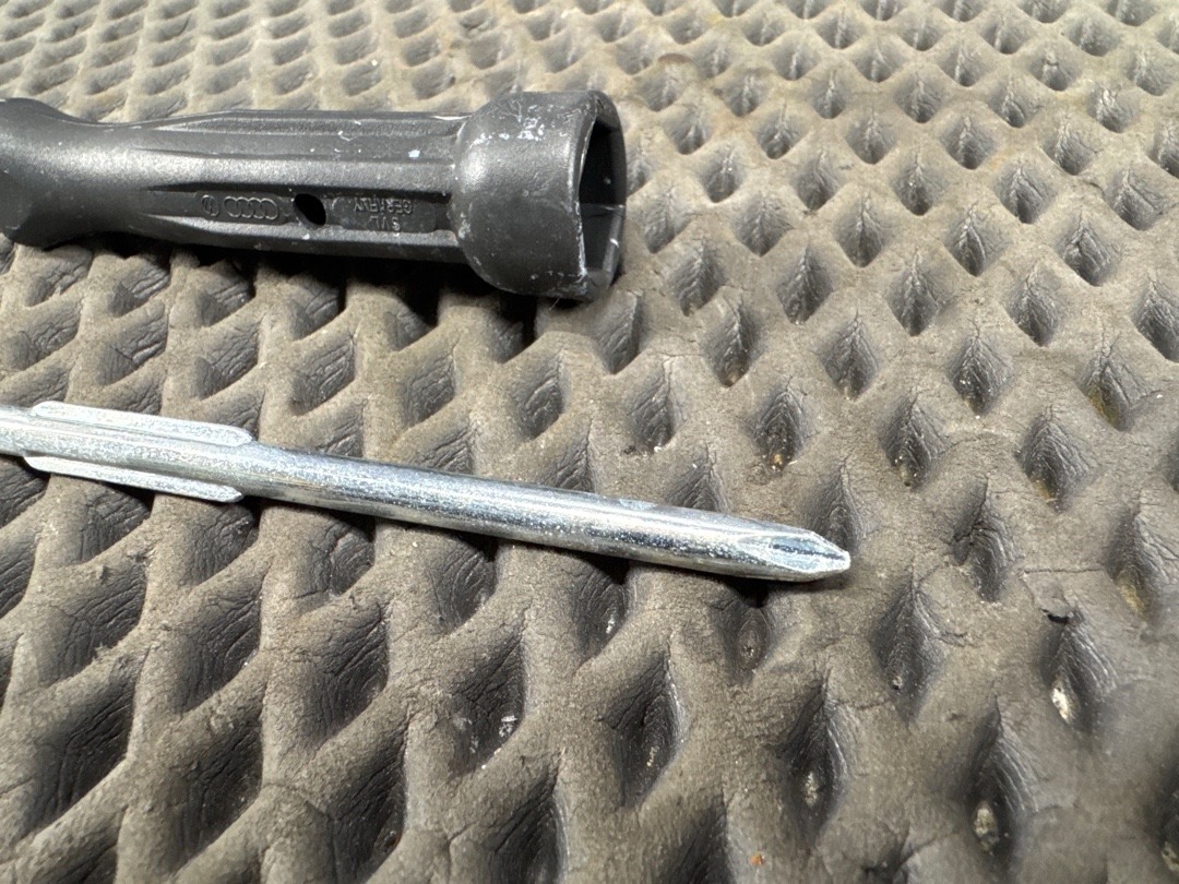 Отвертка, 720 рублей, Красноярск