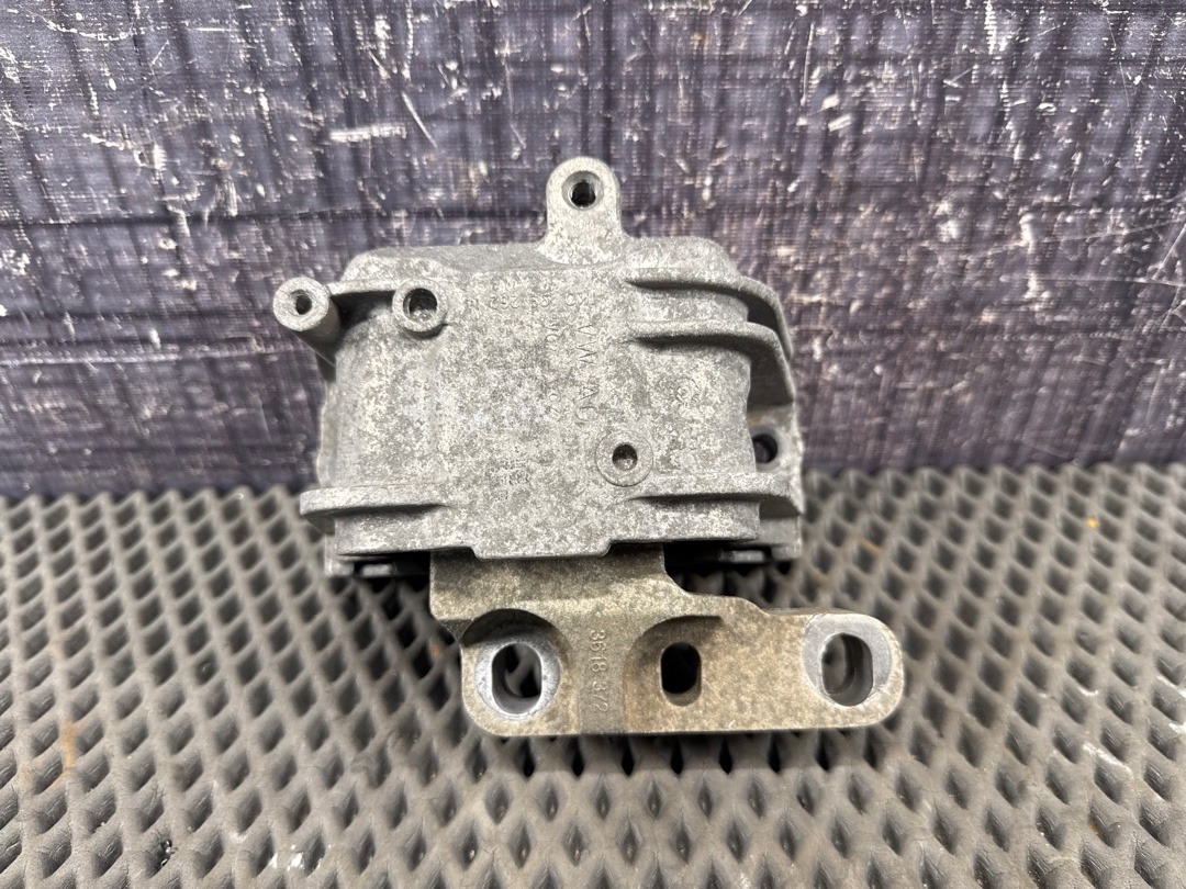 Подушка двигателя, 3730 рублей, Красноярск