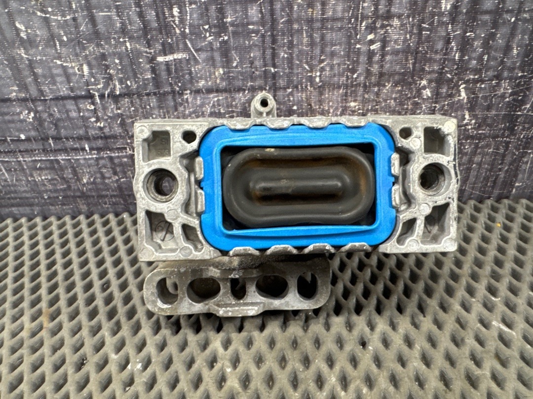 Подушка двигателя, 3730 рублей, Красноярск