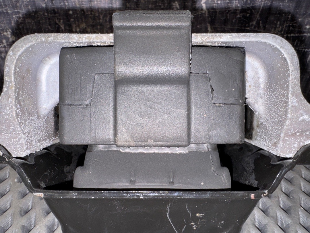 Подушка КПП, 3940 рублей, Красноярск