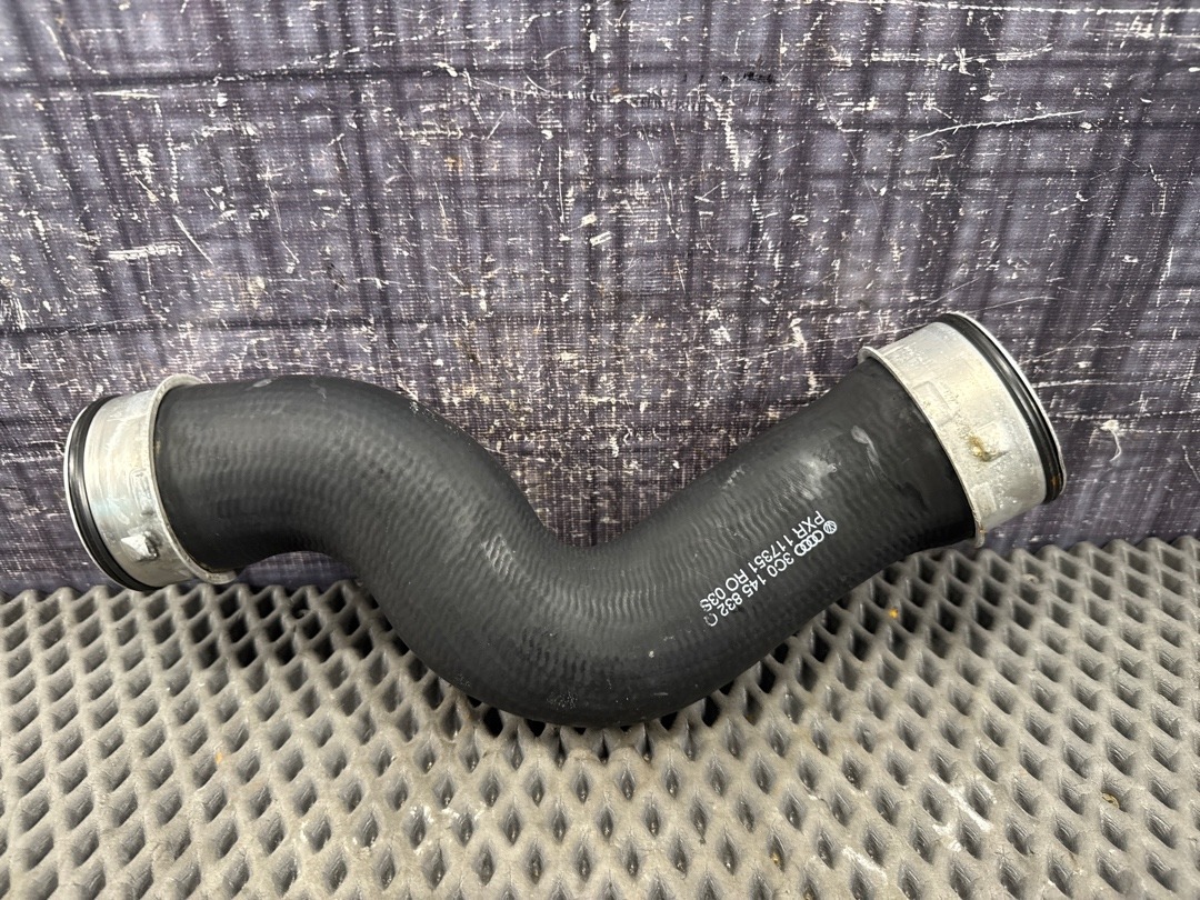 Патрубок интеркуллера, 1560 рублей, Красноярск