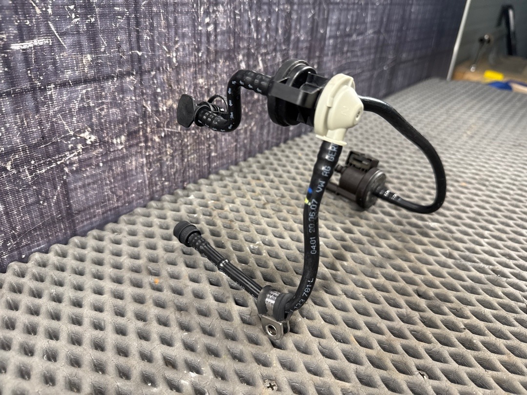 Клапан вентиляции топливного бака, 3730 рублей, Красноярск