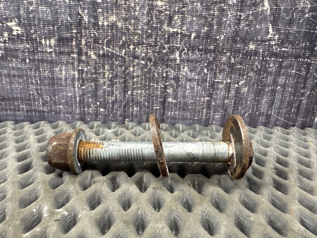 Болт развальный, 710 рублей, Красноярск