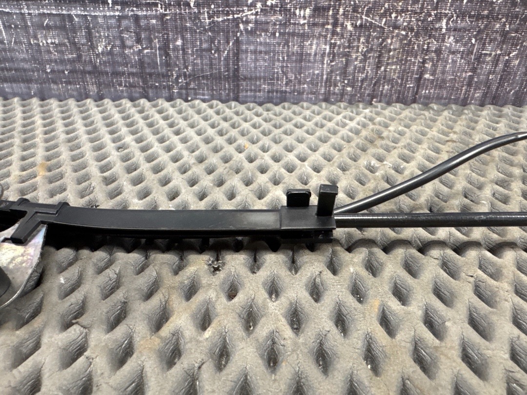 Замок капота, 1670 рублей, Красноярск