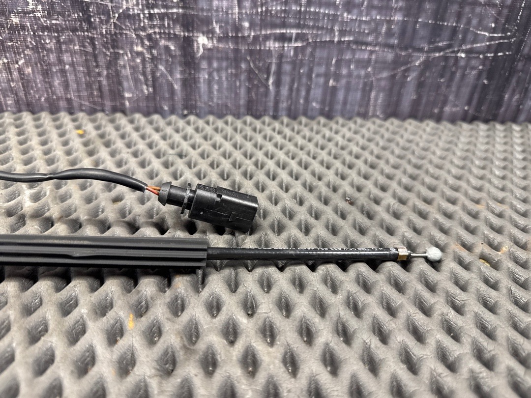 Замок капота, 1670 рублей, Красноярск