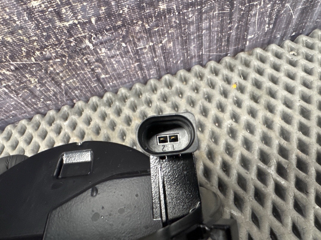 Кнопка открывания багажника, 3610 рублей, Красноярск