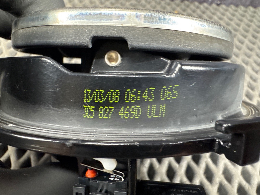 Кнопка открывания багажника, 3610 рублей, Красноярск