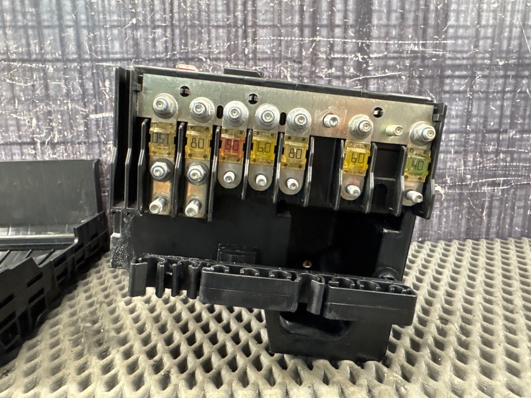 Блок предохранителей, 2820 рублей, Красноярск