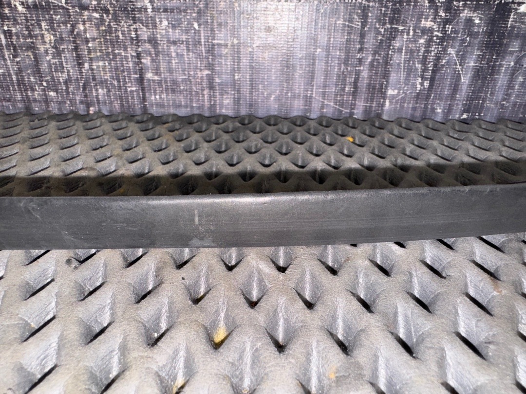 Молдинг лобового стекла, 880 рублей, Красноярск