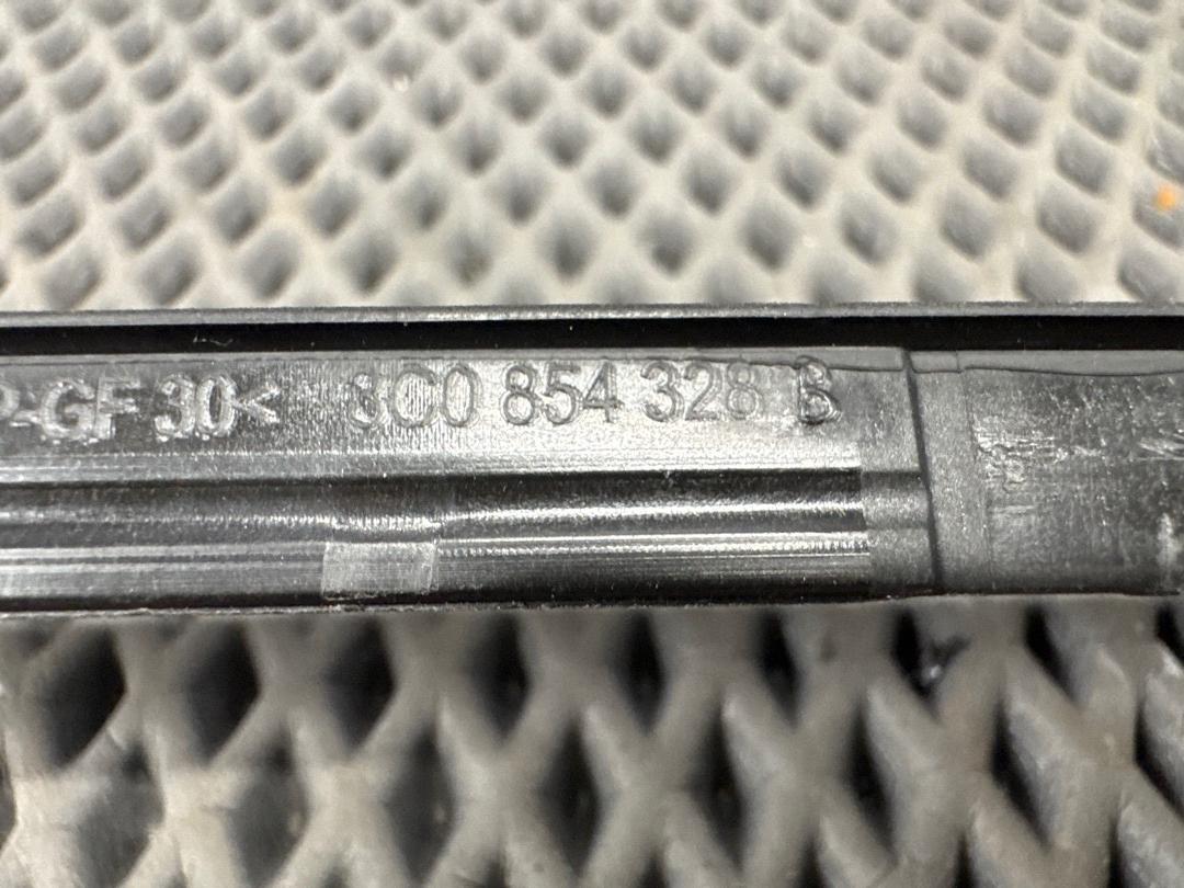 Молдинг лобового стекла, 880 рублей, Красноярск