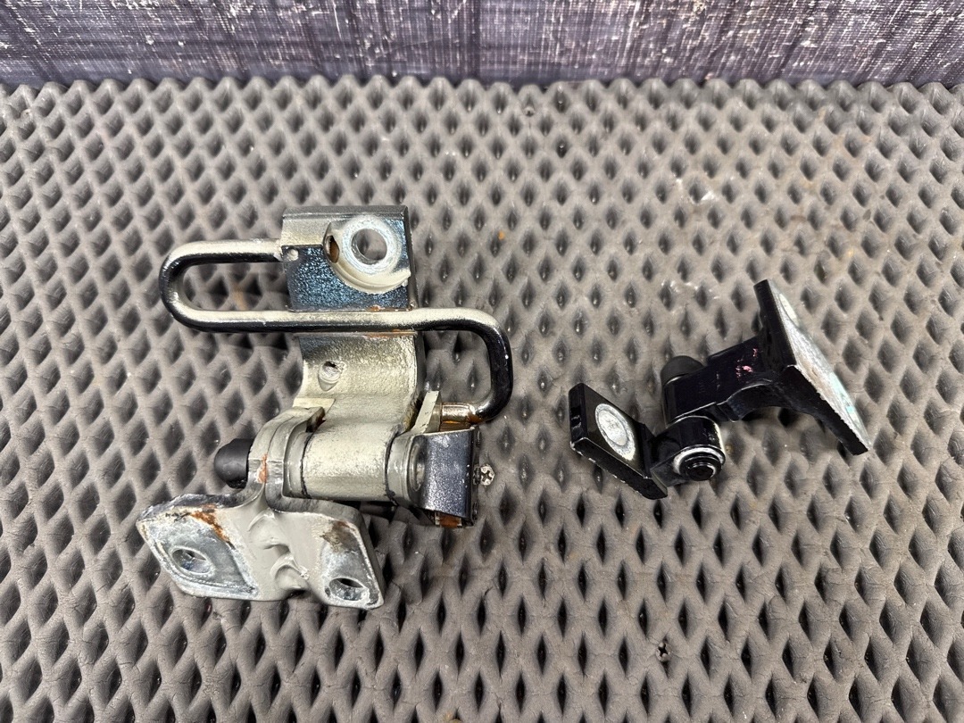 Петля двери, 4890 рублей, Красноярск