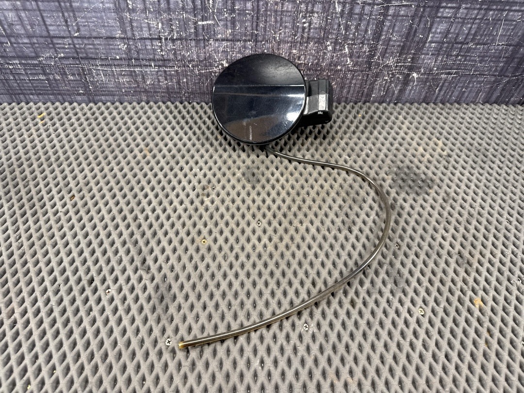 Лючок бензобака, 4220 рублей, Красноярск