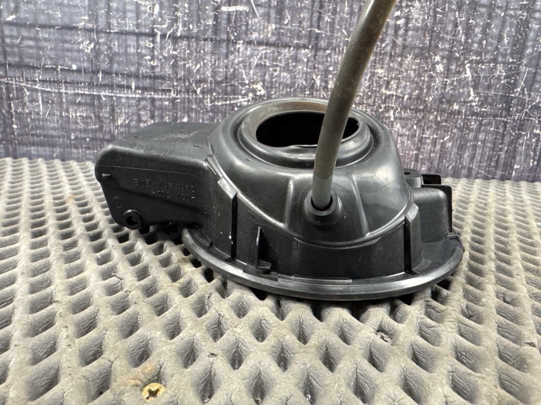 Лючок бензобака, 4220 рублей, Красноярск