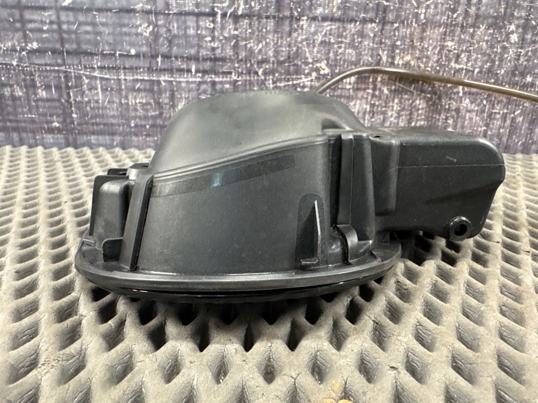 Лючок бензобака, 4220 рублей, Красноярск