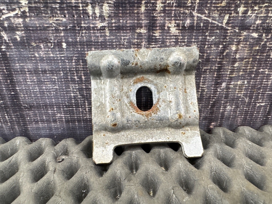 Крепление аккумулятора, 910 рублей, Красноярск