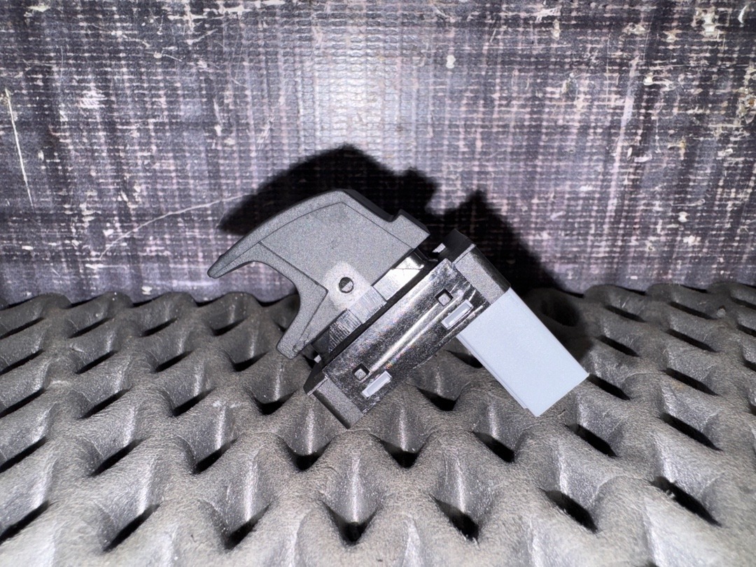 Кнопка стеклоподъемника, 730 рублей, Красноярск