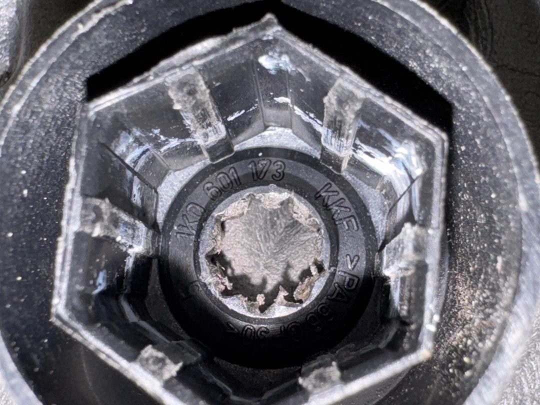 Комплект колесных болтов, 3210 рублей, Красноярск