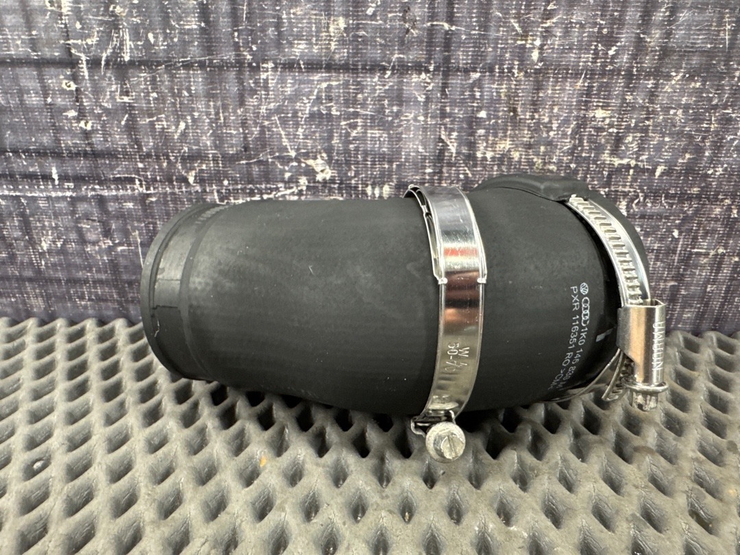 Патрубок интеркуллера, 680 рублей, Красноярск