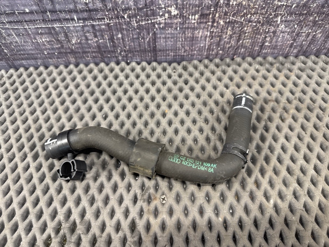 Шланг системы охлаждения, 840 рублей, Красноярск