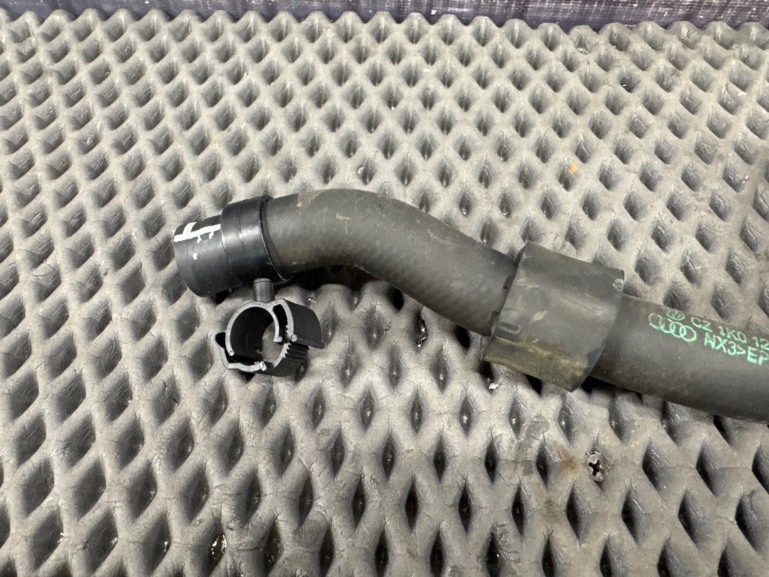 Шланг системы охлаждения, 840 рублей, Красноярск