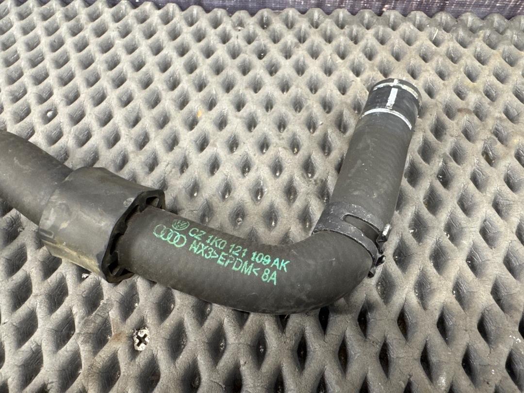 Шланг системы охлаждения, 840 рублей, Красноярск