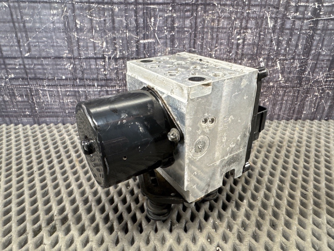 Блок ABS, 8210 рублей, Красноярск