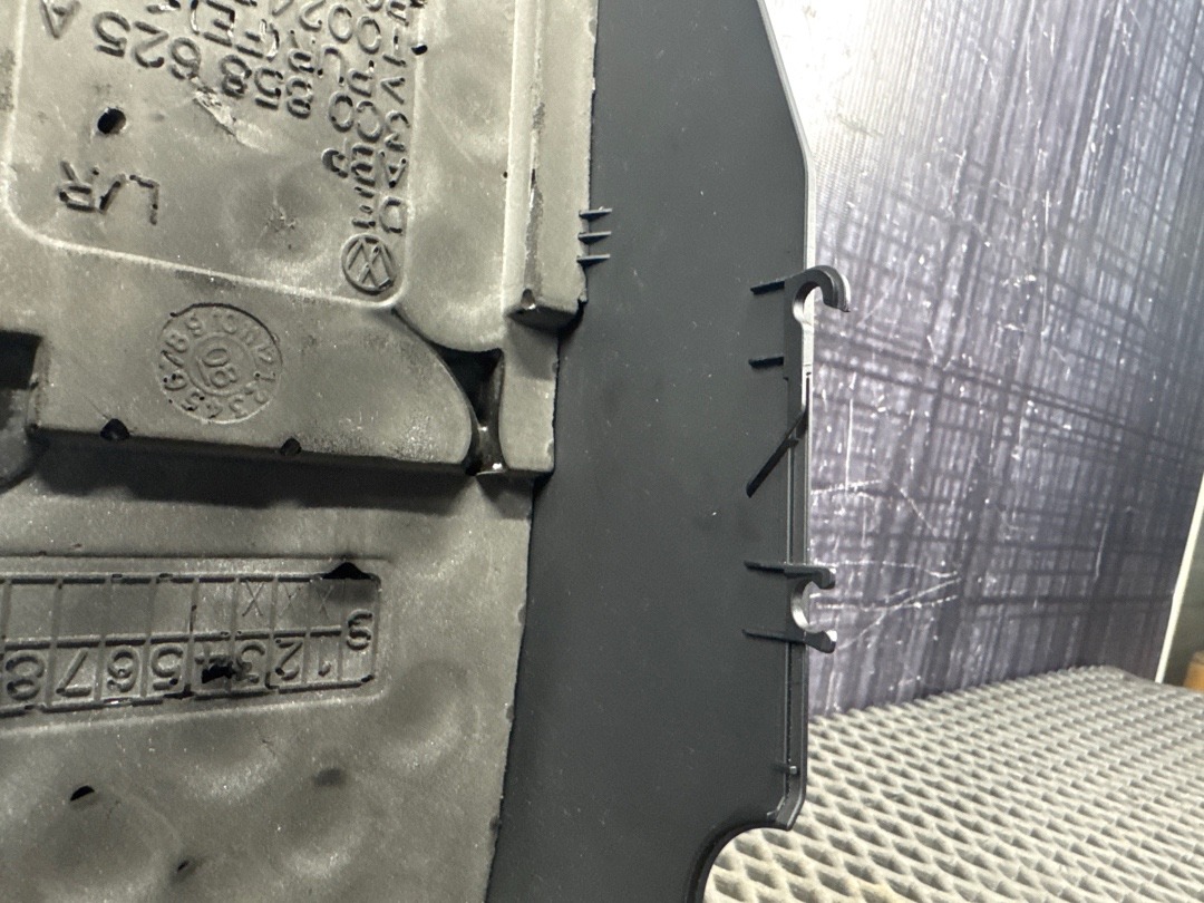 Кожух рулевой колонки, 1420 рублей, Красноярск