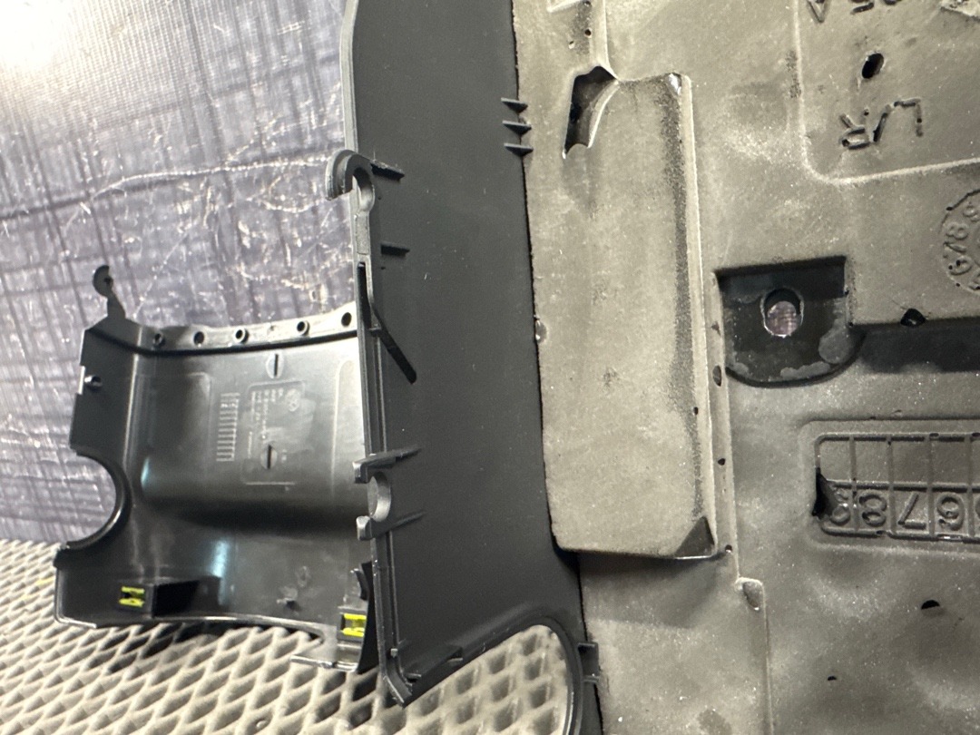 Кожух рулевой колонки, 1420 рублей, Красноярск