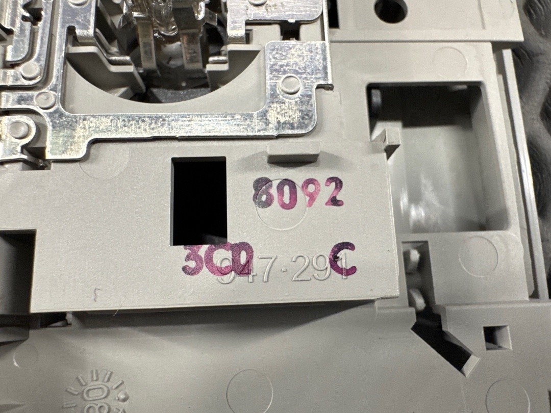 Плафон салона, 1340 рублей, Красноярск