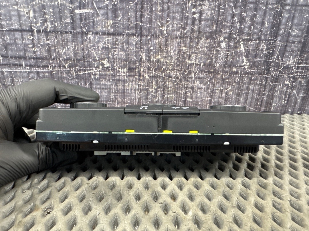 Блок управления климат-контролем, 2880 рублей, Красноярск