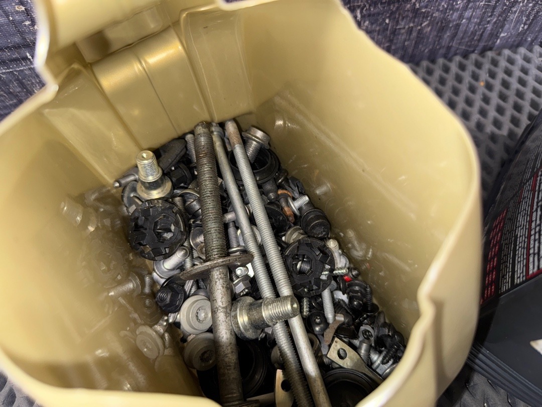 Болты и гайки, 3960 рублей, Красноярск