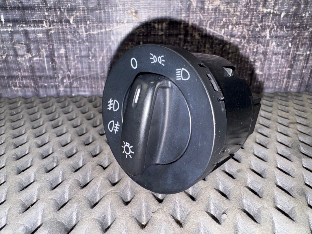 Переключатель света, 2360 рублей, Красноярск