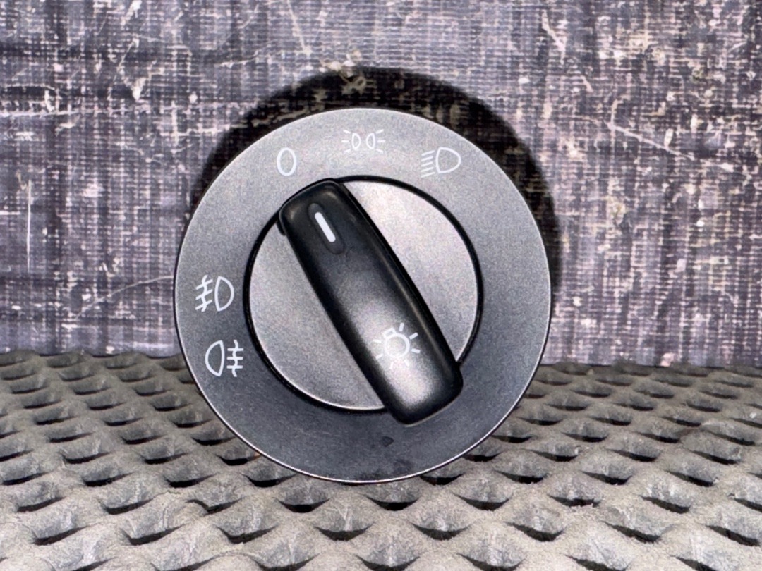 Переключатель света, 2360 рублей, Красноярск