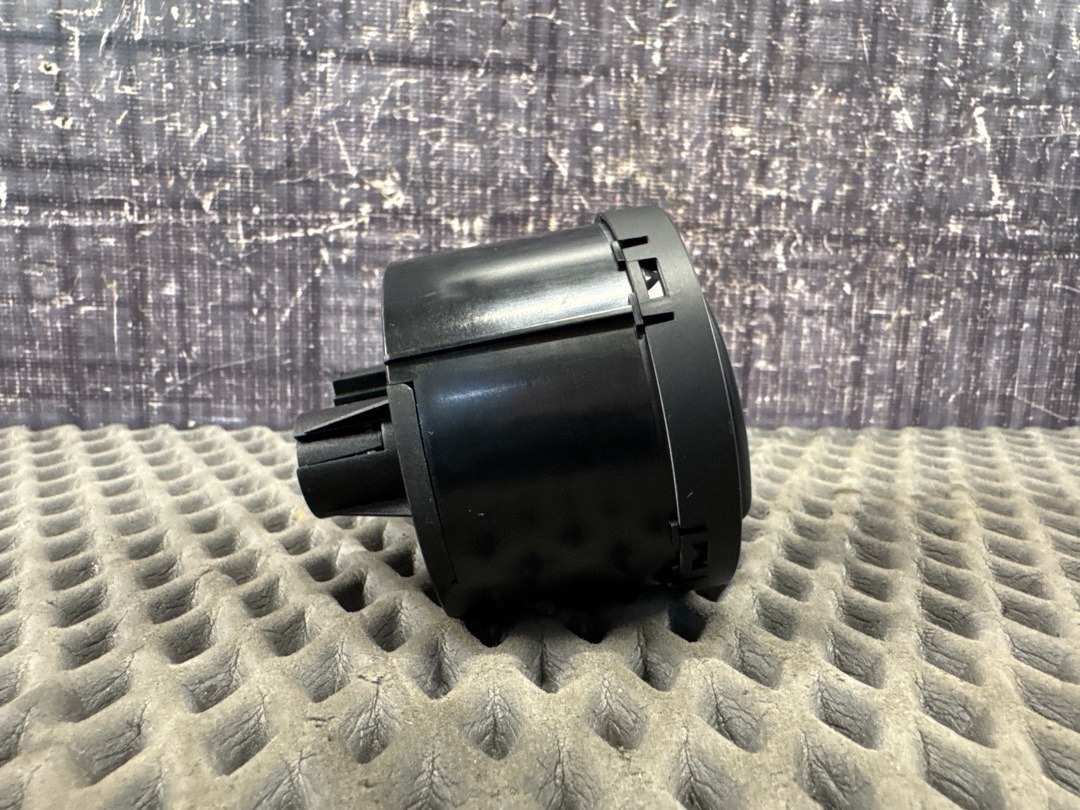 Переключатель света, 2360 рублей, Красноярск