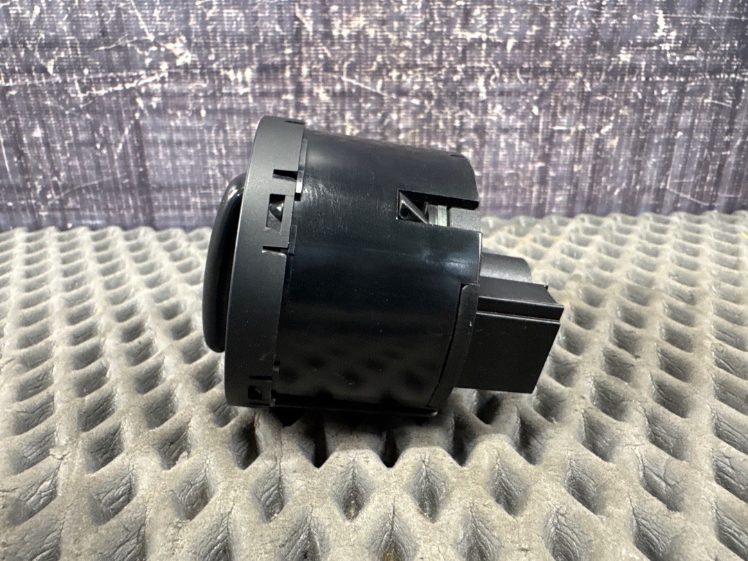 Переключатель света, 2360 рублей, Красноярск