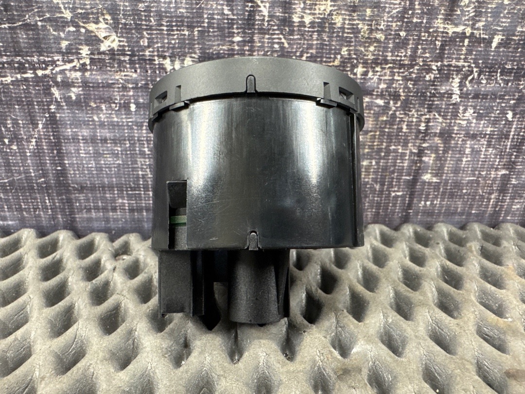 Переключатель света, 2360 рублей, Красноярск