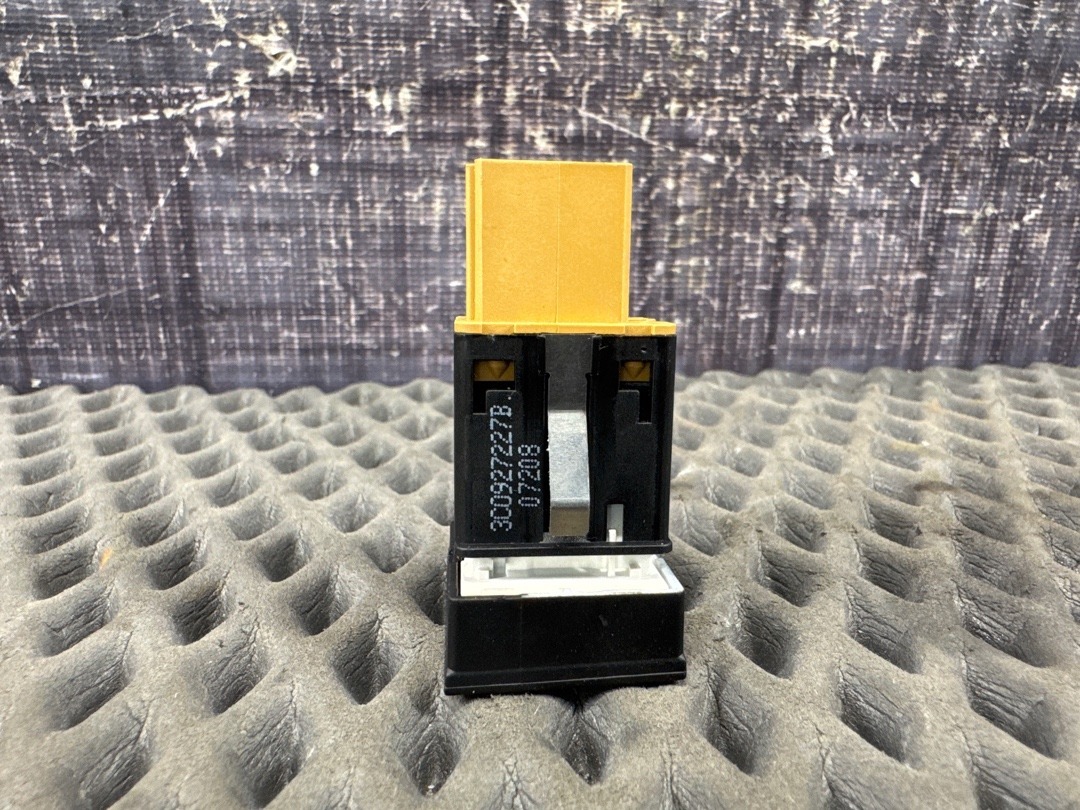 Кнопка Auto-Hold, 780 рублей, Красноярск