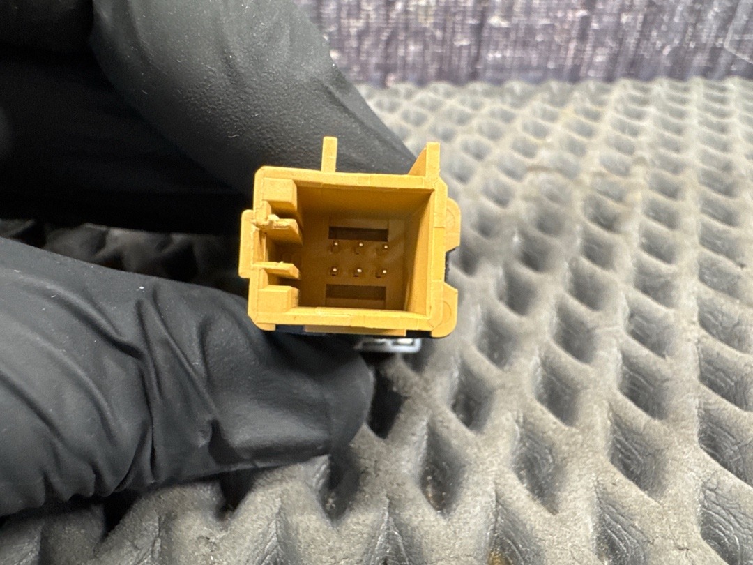 Кнопка Auto-Hold, 780 рублей, Красноярск