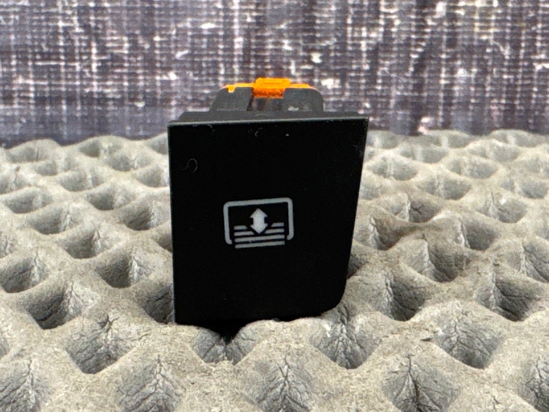 Кнопка шторки, 1360 рублей, Красноярск