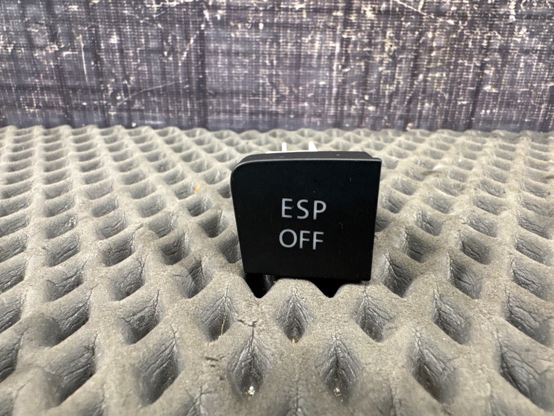 Кнопка ESP, 970 рублей, Красноярск