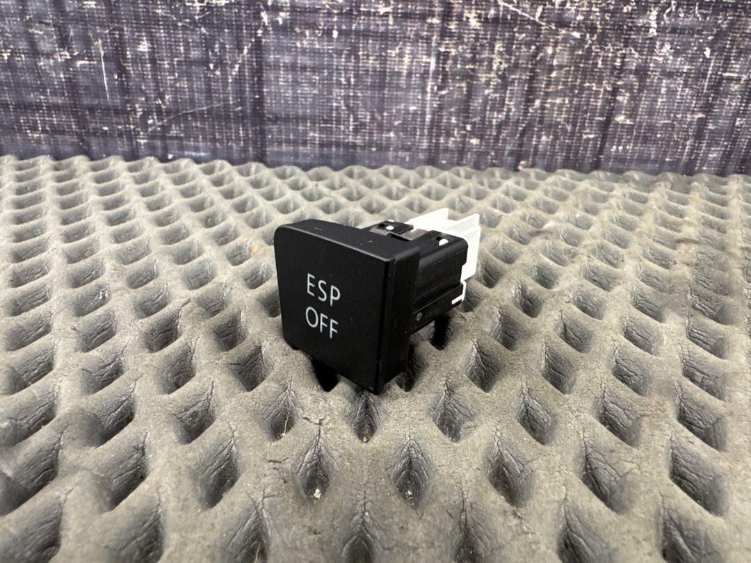 Кнопка ESP, 970 рублей, Красноярск