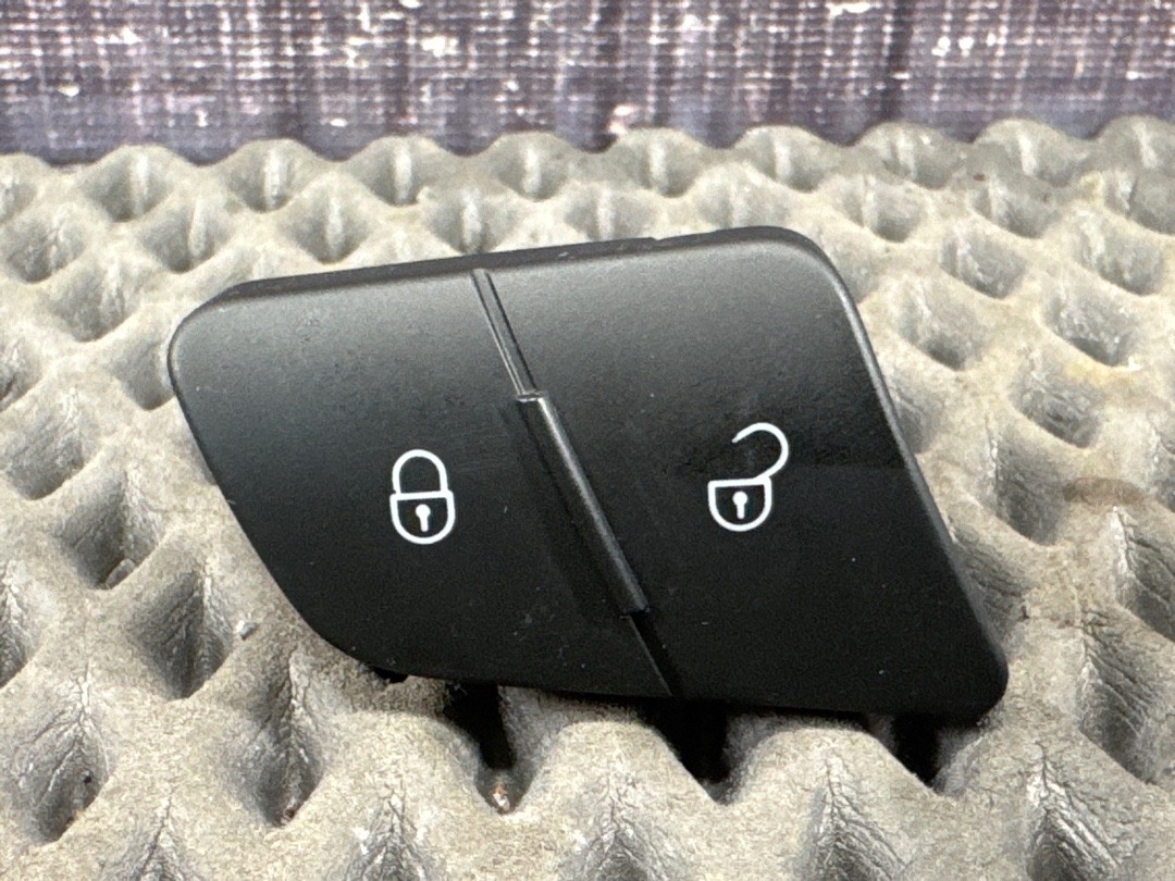 Кнопка центрального замка, 540 рублей, Красноярск