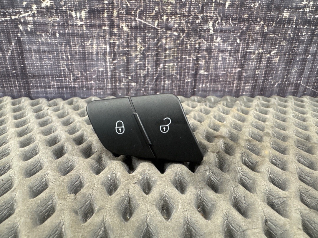 Кнопка центрального замка, 540 рублей, Красноярск