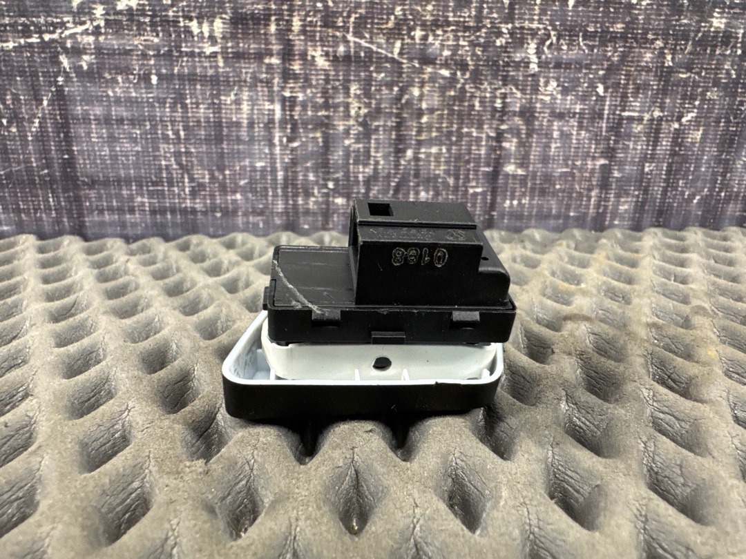 Кнопка центрального замка, 540 рублей, Красноярск