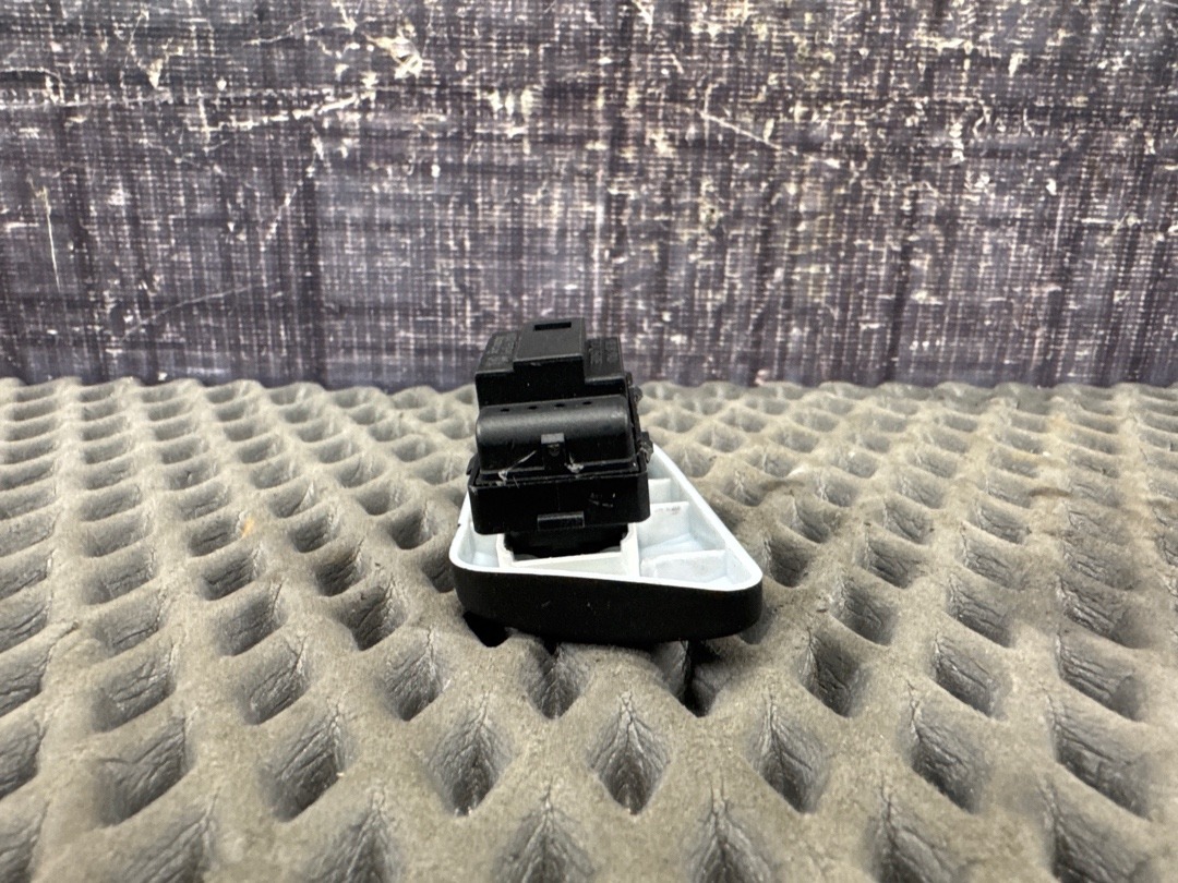 Кнопка центрального замка, 540 рублей, Красноярск