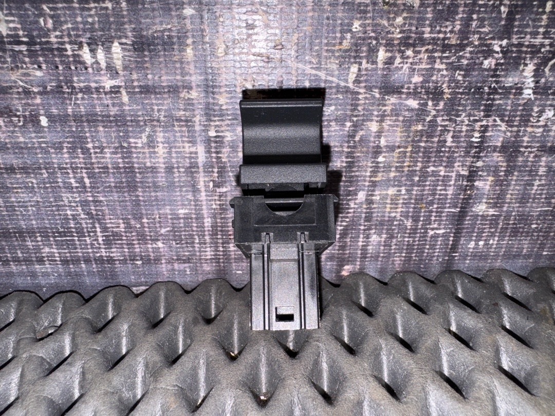 Кнопка стеклоподъемника, 730 рублей, Красноярск